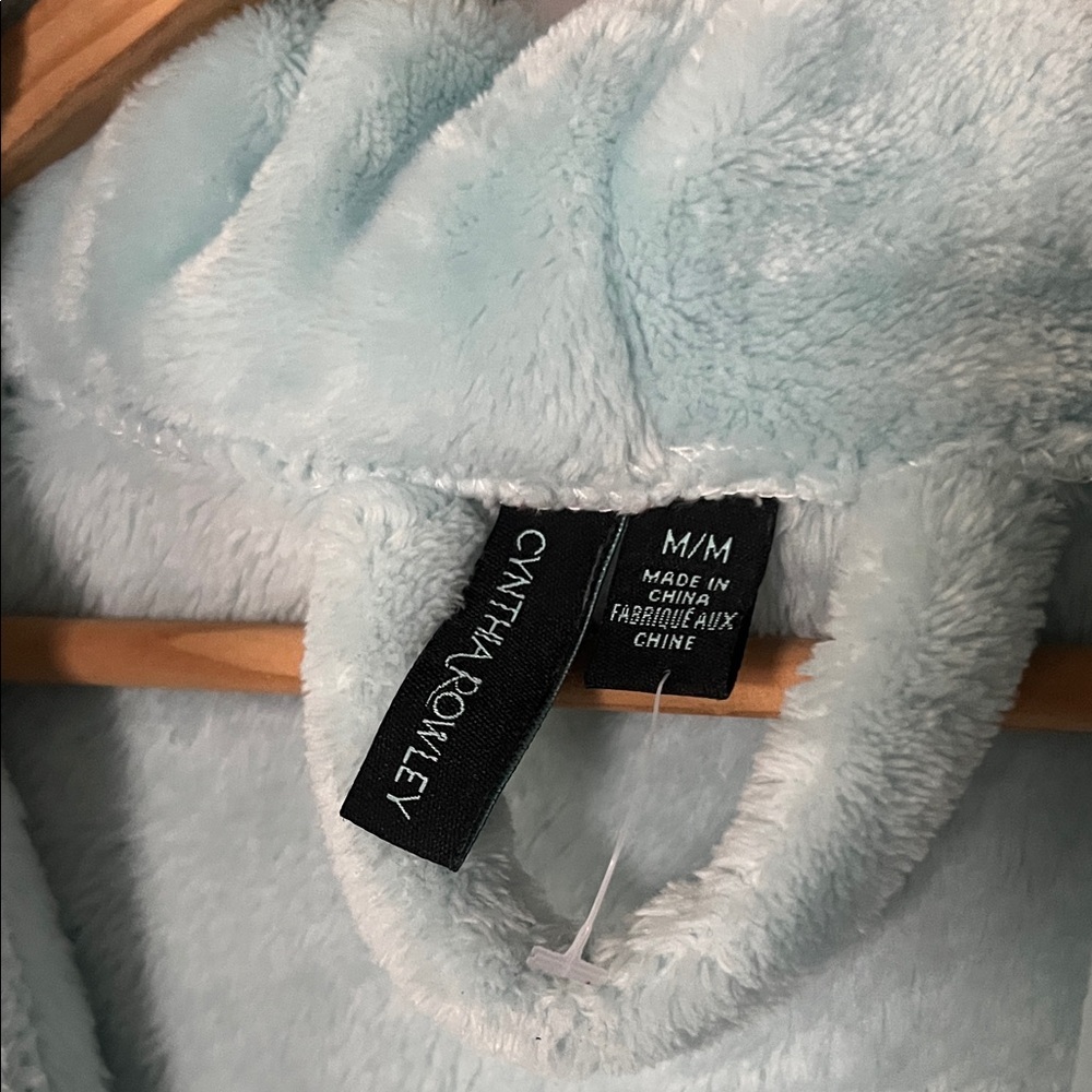 Cynthia Rowley Plush Robe - Picture 2 of 5